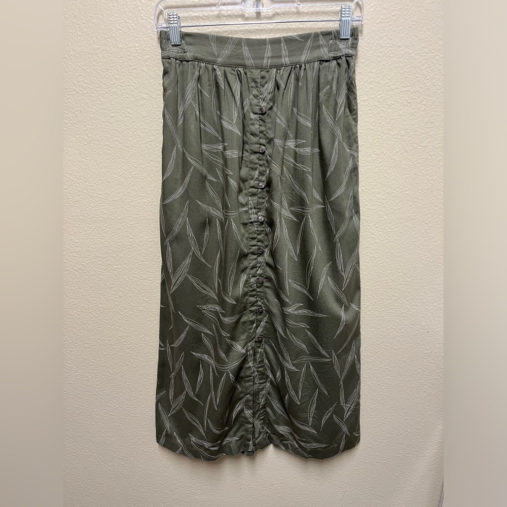 Prana A‎ line button down skirt